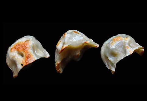 Hjemmelavet Gyoza  med svinekød (3 stk.)