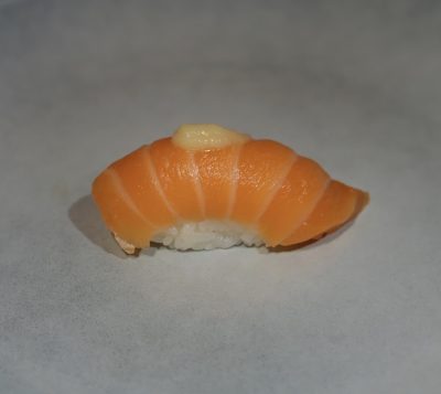 Laks m.hvidløg Nigiri